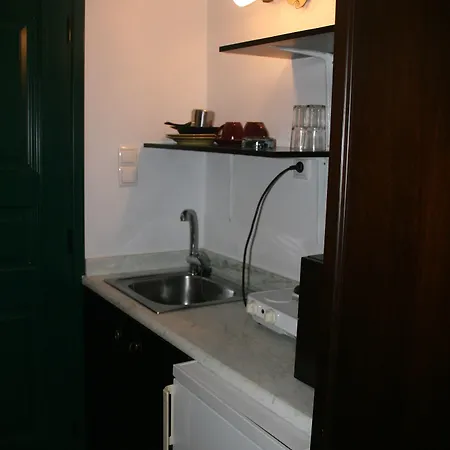 Aparthotel Dionysos 4*