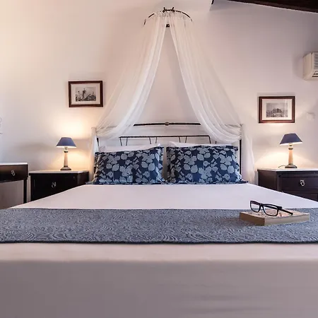 Dionysos 4* Skála